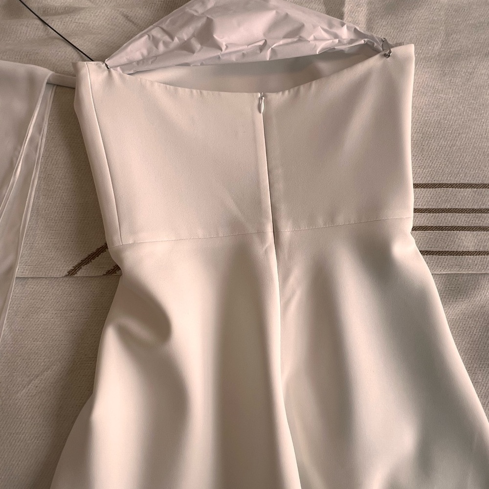Elegant White Evening Dress - Picture 9 of 10